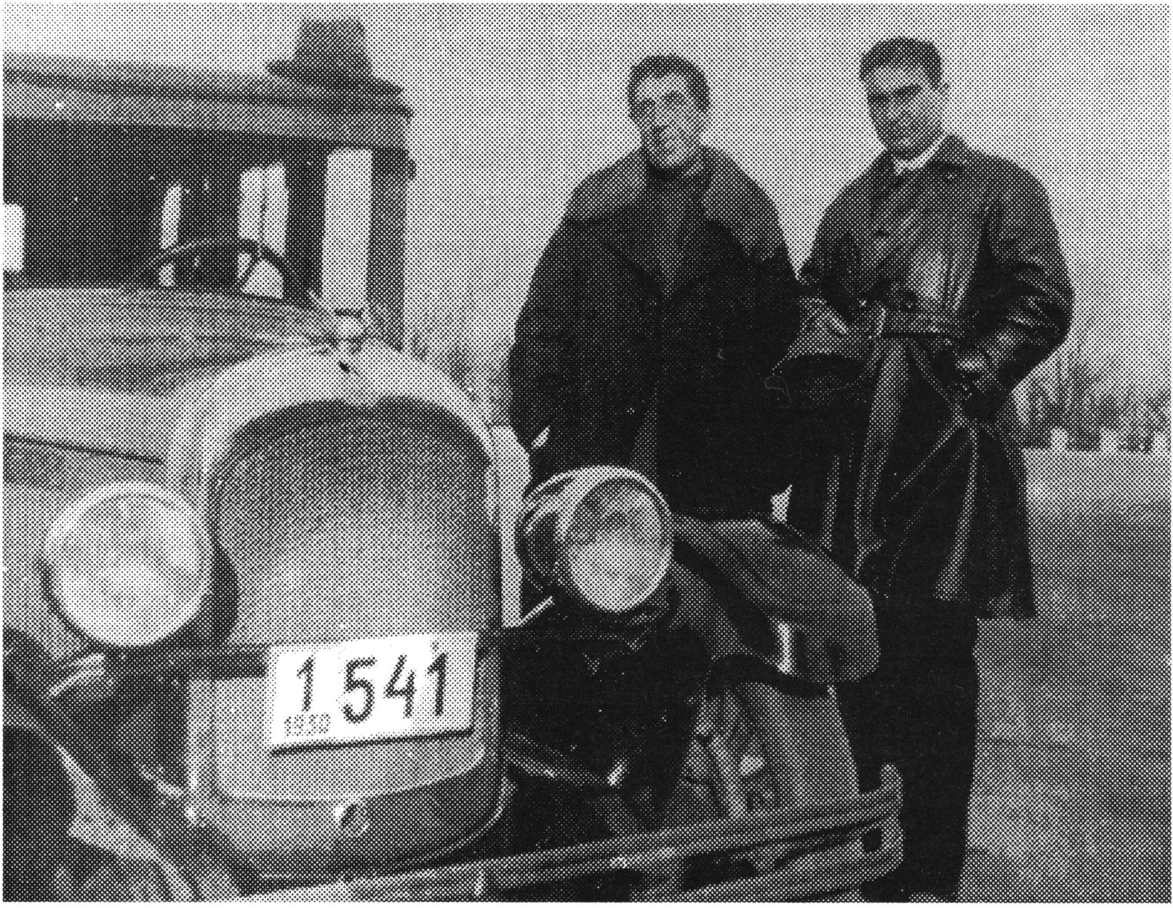 Игорь-Северянин и Алексей Сливинский. Дубровник, 1931 год. Тарту, ЛМ