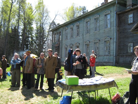Литературный музей Игоря Северянина во Владимировке провел конкурс «Король поэтов»