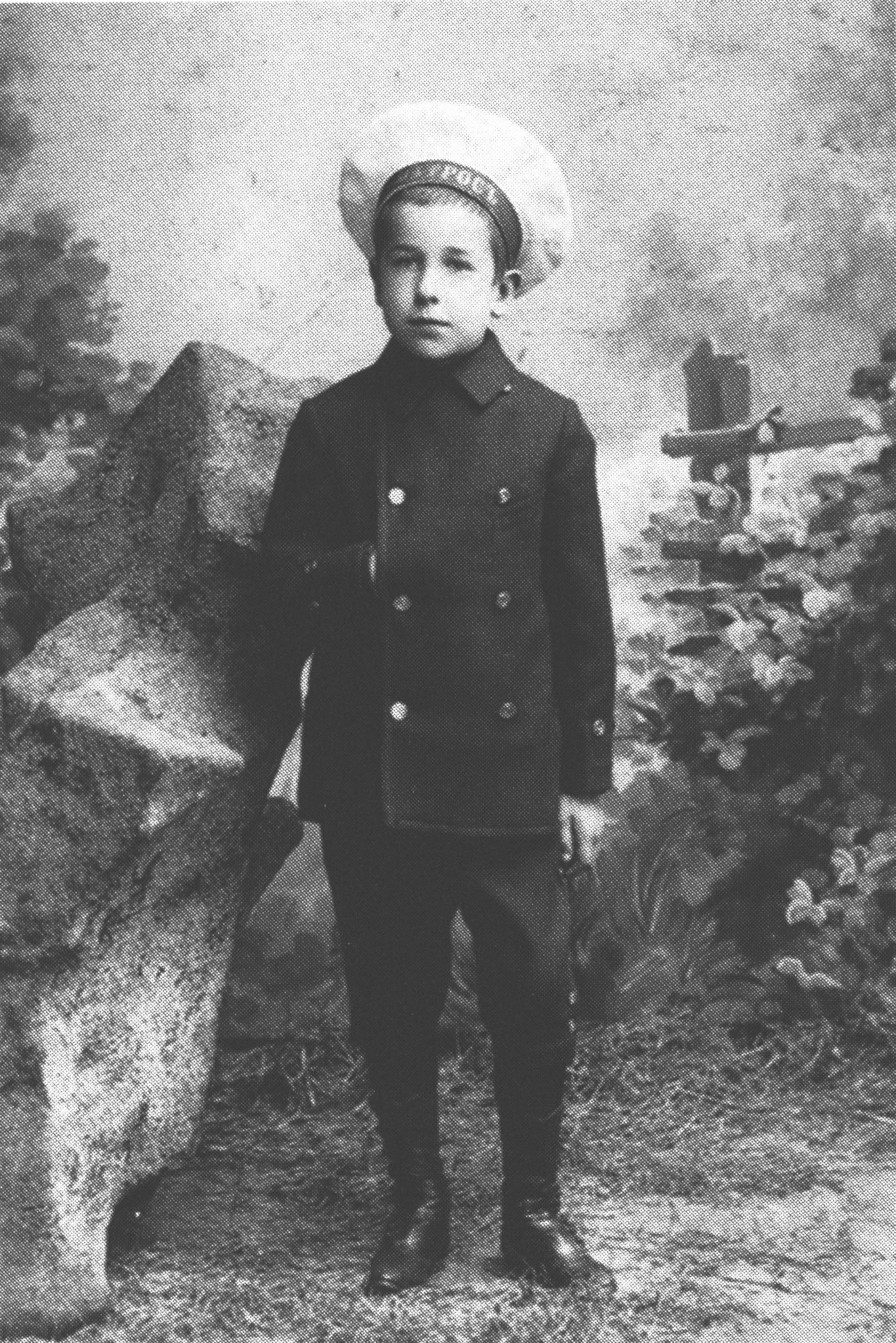 Игорь Лотарев в возрасте шести лет. 1893 г.