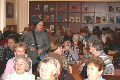 «И струны пели...» в Русском центре Морской библиотеки в Севастополе