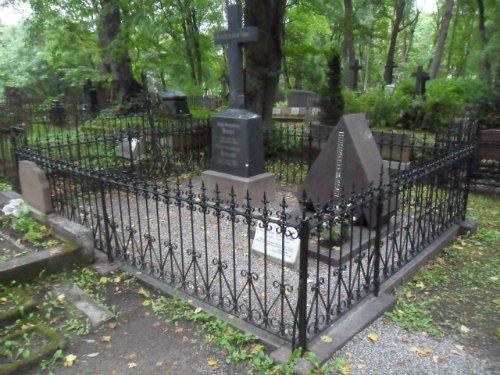 Марианна Чайкина — благотворитель, пожертвовавшая средства на ремонт могилы Игоря Северянина